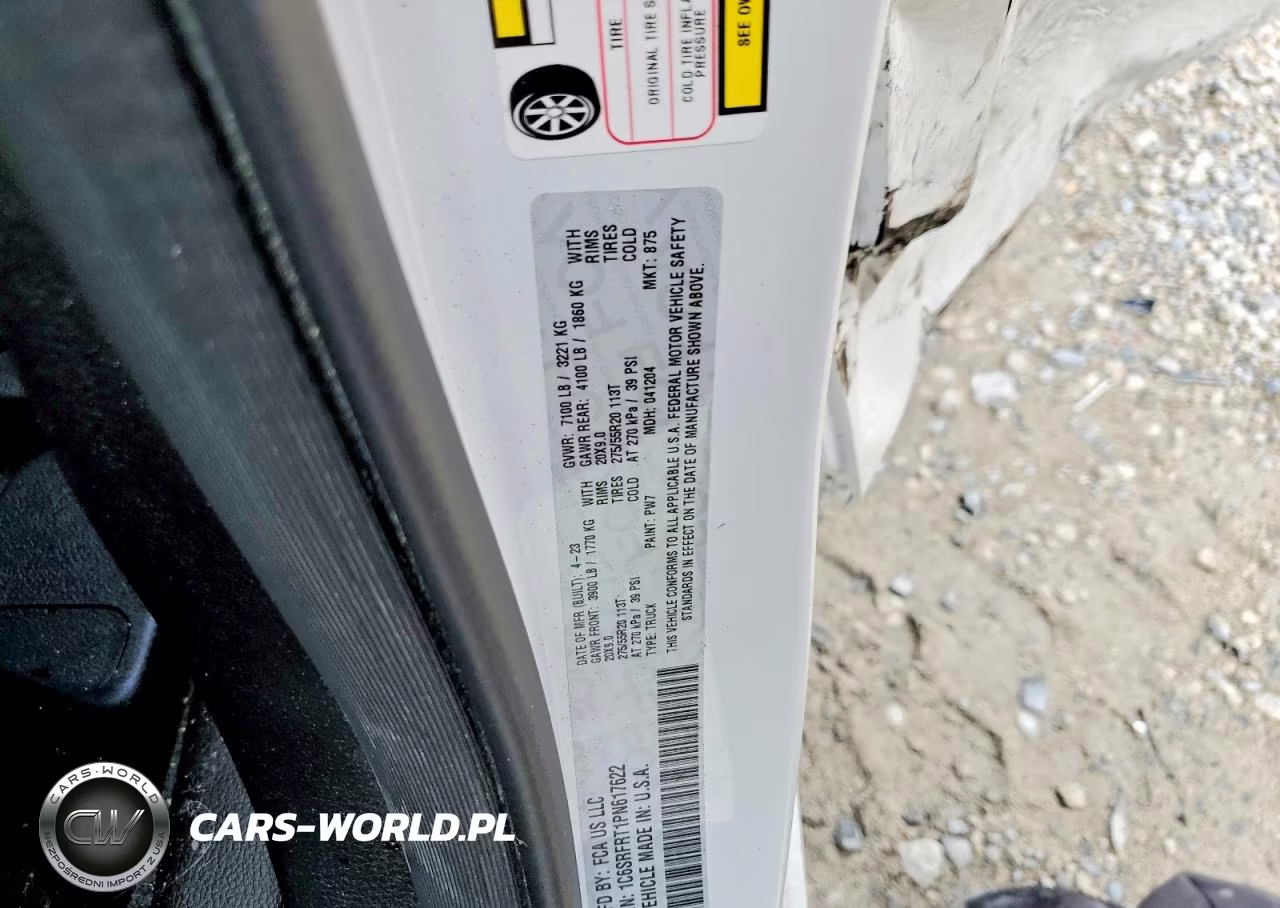 2023 Ram 1500 Laramie VIN:1C6SRFRT1PN617622 - 12