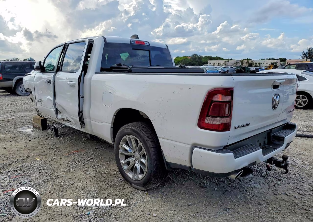 2023 Ram 1500 Laramie VIN:1C6SRFRT1PN617622 - 2