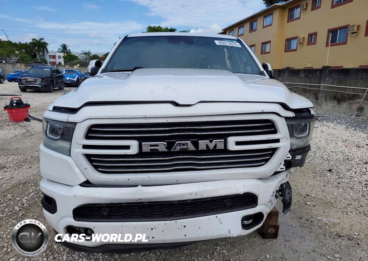 2023 Ram 1500 Laramie VIN:1C6SRFRT1PN617622 - 5