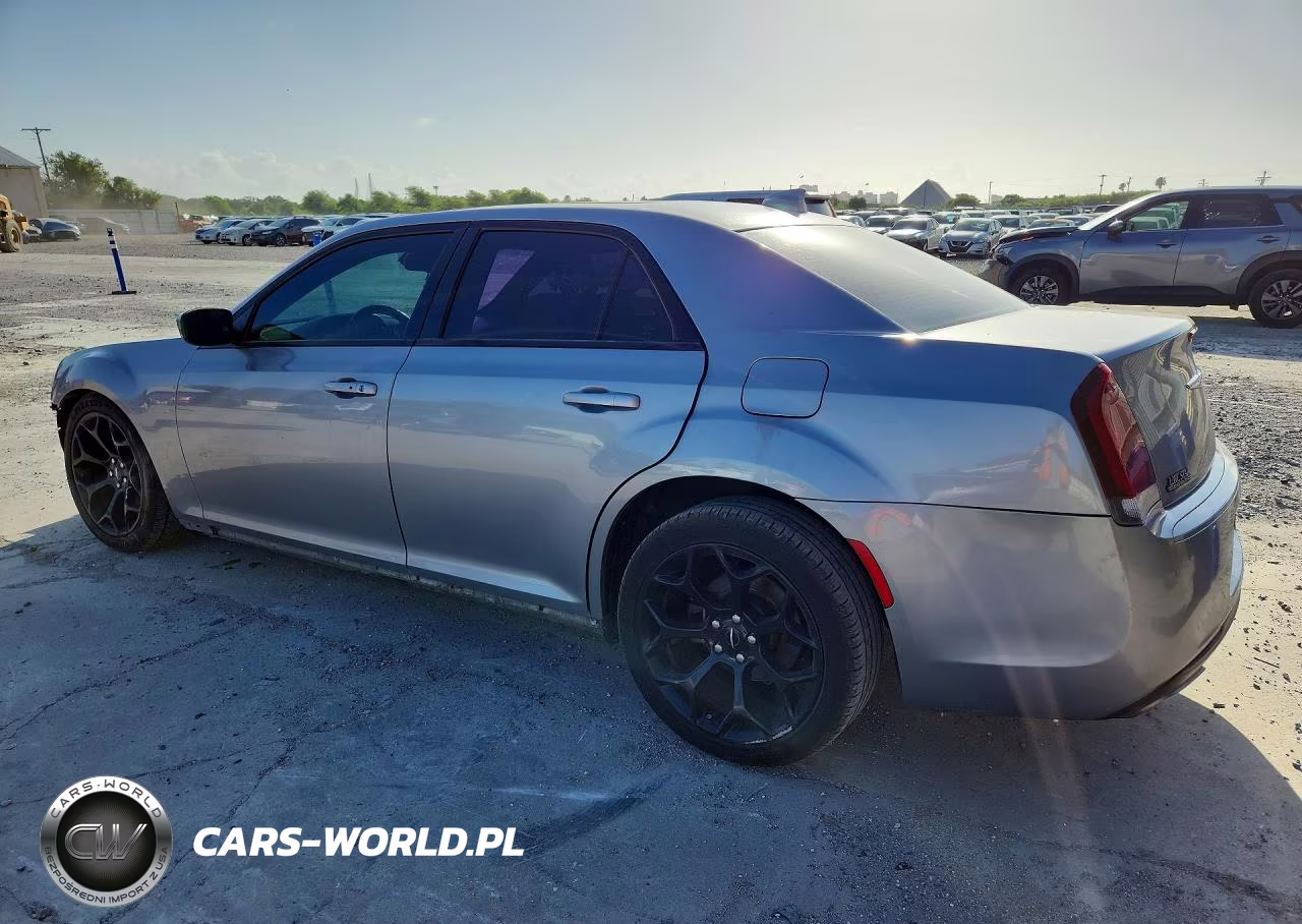 2015 Chrysler 300 S VIN:2C3CCABGXFH807770 - 2