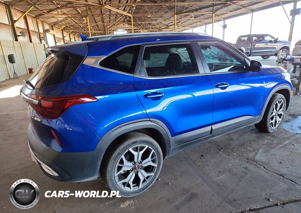 2021 Kia Seltos S VIN:KNDEUCA2XM7060201 - 3