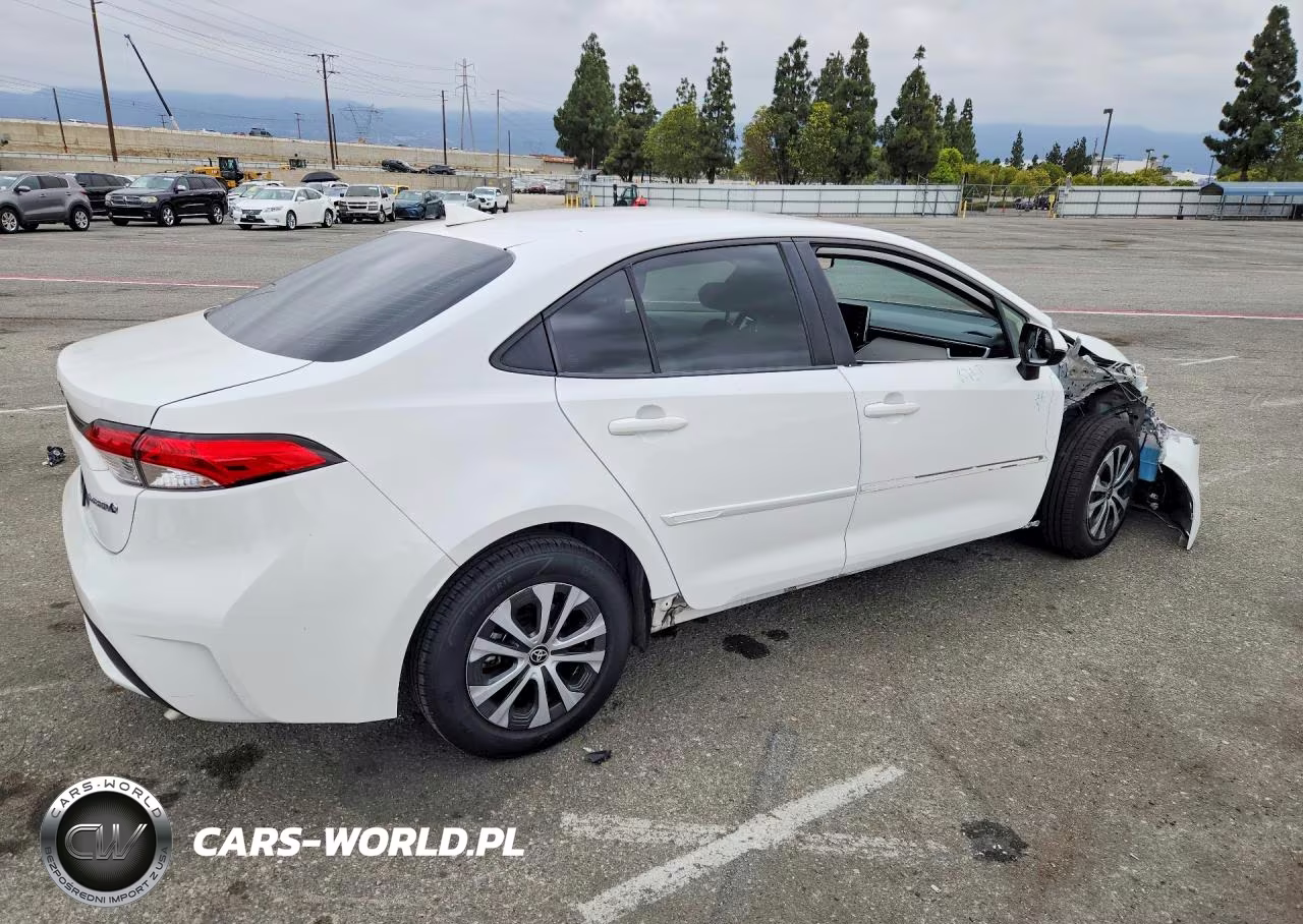 2021 Toyota Corolla Le VIN:JTDEAMDE6MJ006188 - 3