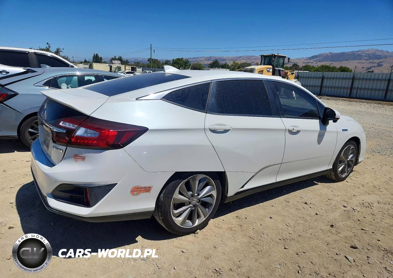 2019 Honda Clarity VIN:JHMZC5F17KC001920 - 3