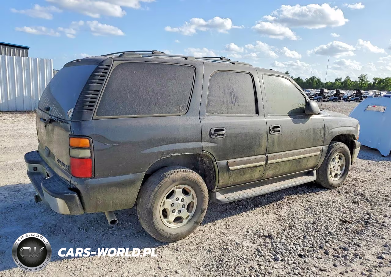 2005 Chevrolet Tahoe C1500 VIN:1GNEC13T95R261887 - 3
