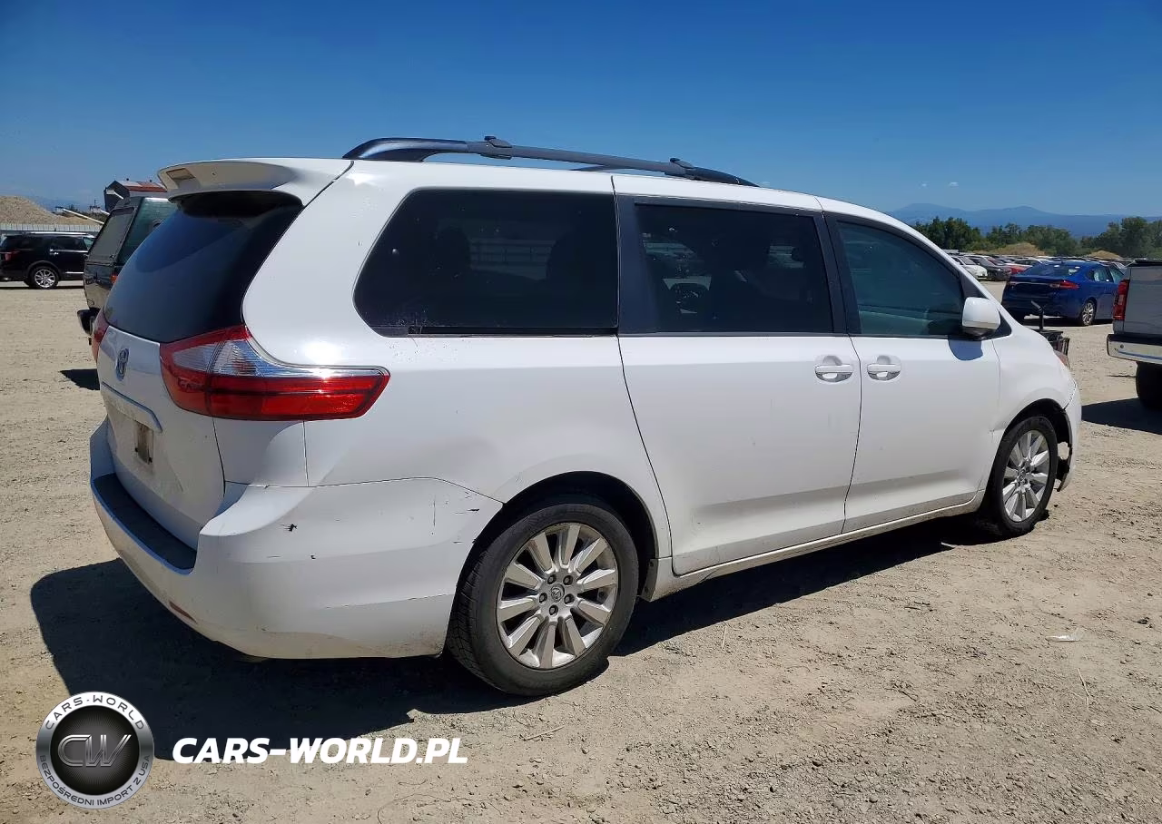 2015 Toyota Sienna Le VIN:5TDJK3DC7FS123174 - 3