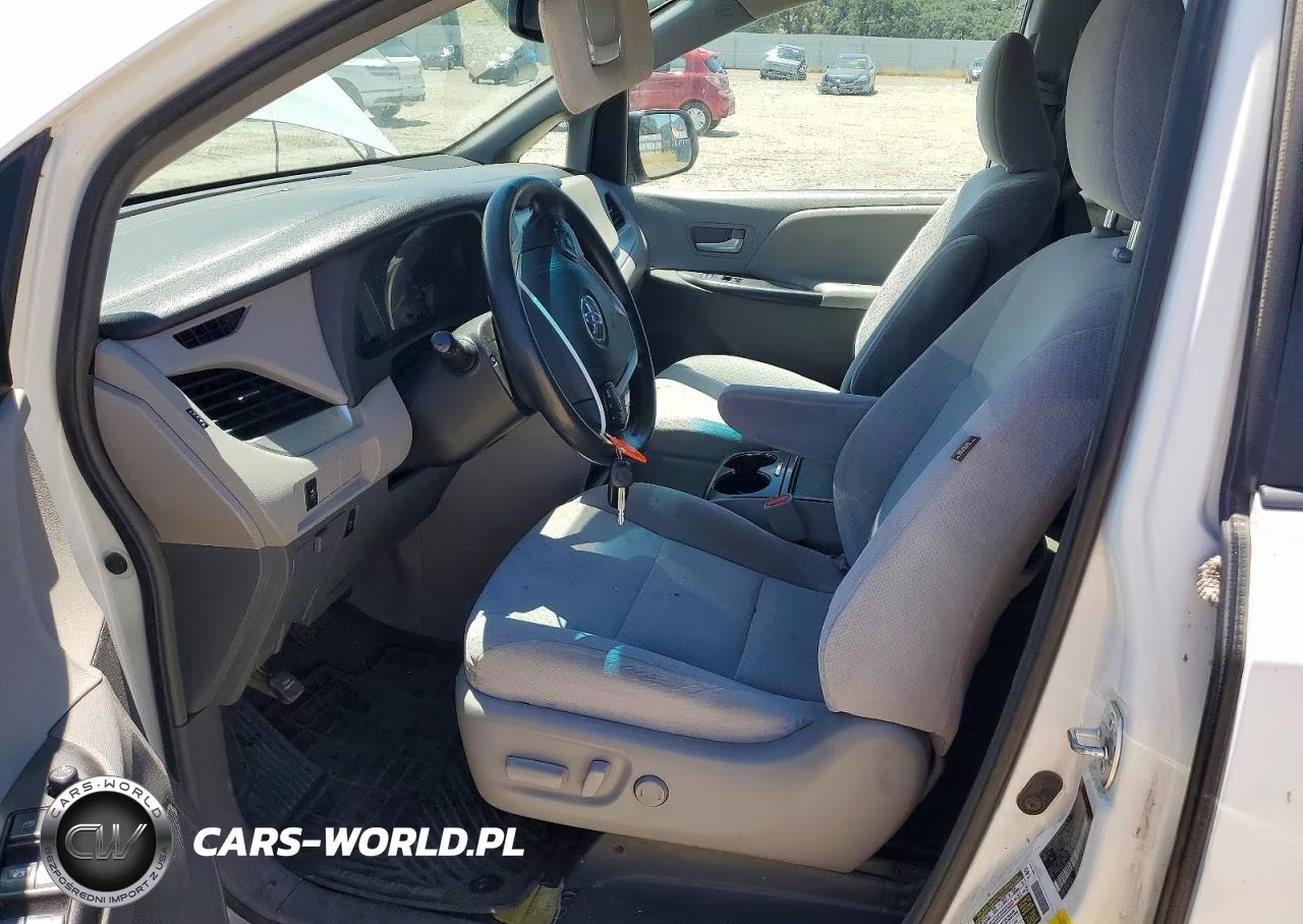 2015 Toyota Sienna Le VIN:5TDJK3DC7FS123174 - 7