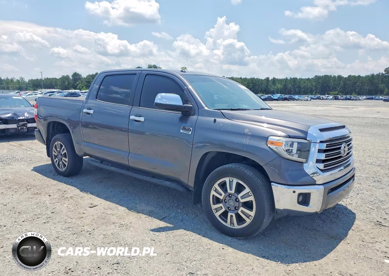 2018 Toyota Tundra 1794 Edition VIN:5TFAY5F16JX717313 - 4