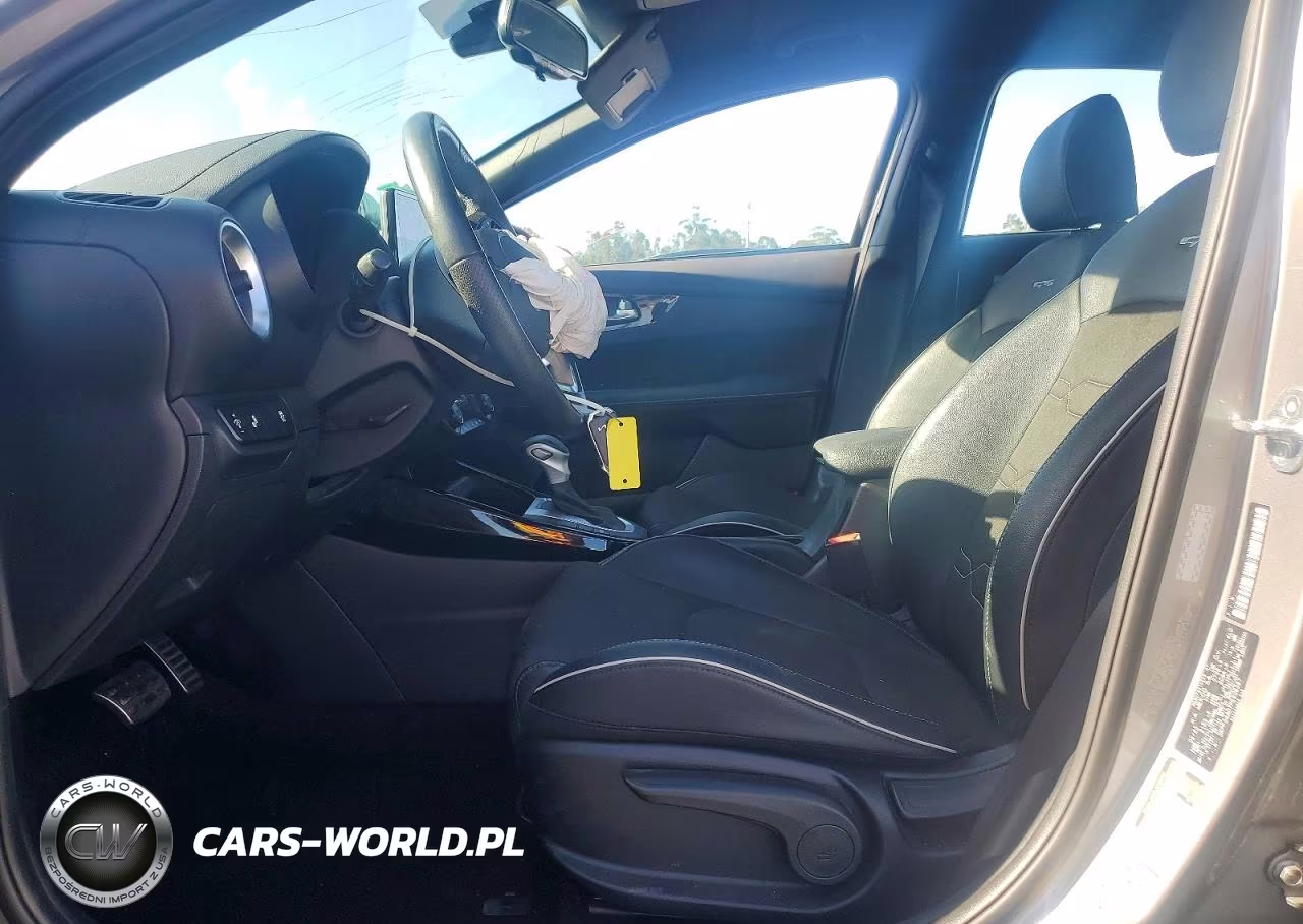 2023 Kia Forte Gt Line VIN:3KPF54AD7PE606367 - 7