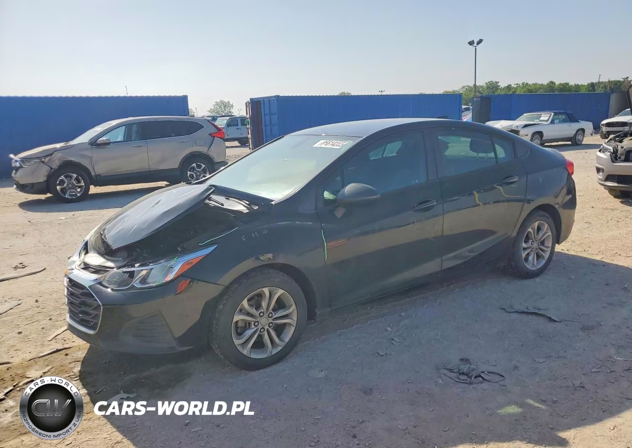 2019 Chevrolet Cruze Ls – zdjęcie 1 z 12