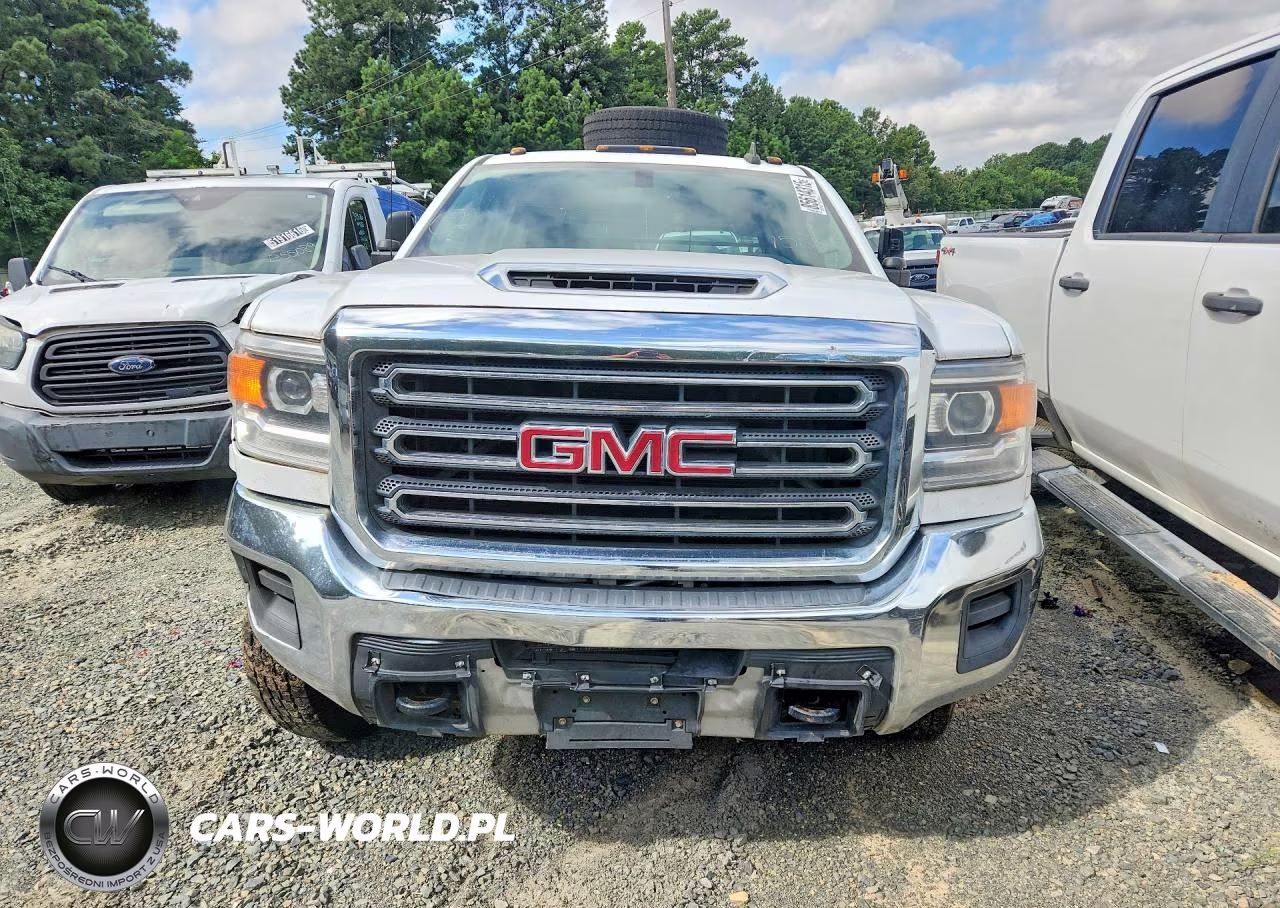 2018 GMC Sierra K3500 VIN:1GD42VCY2JF158795 - 5