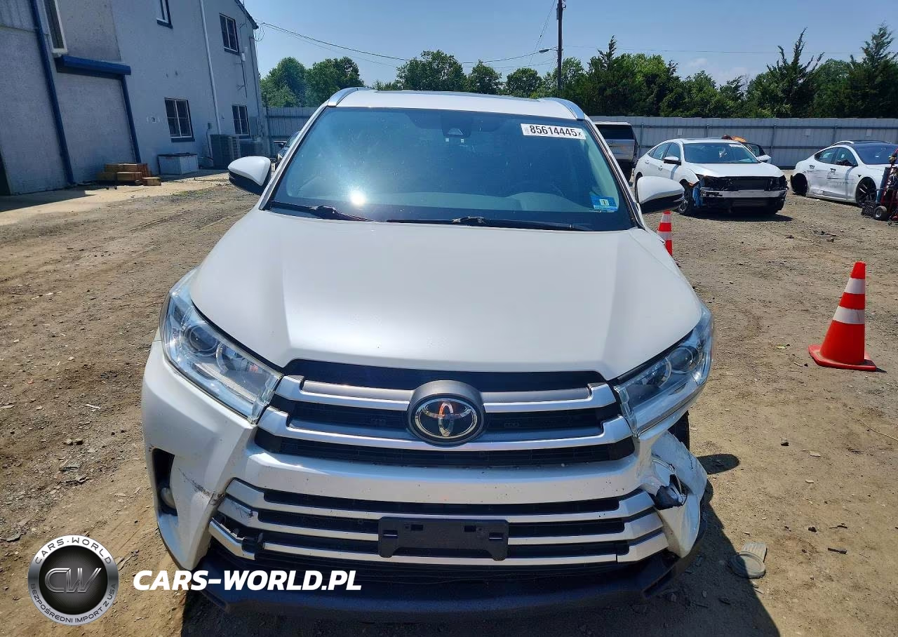 2019 Toyota Highlander Xle VIN:5TDJZRFH6KS622744 - 5