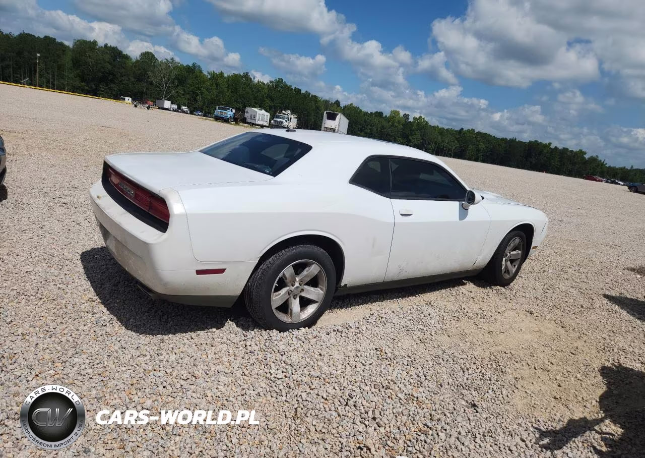 2014 Dodge Challenger Sxt VIN:2C3CDYAGXEH274325 - 3