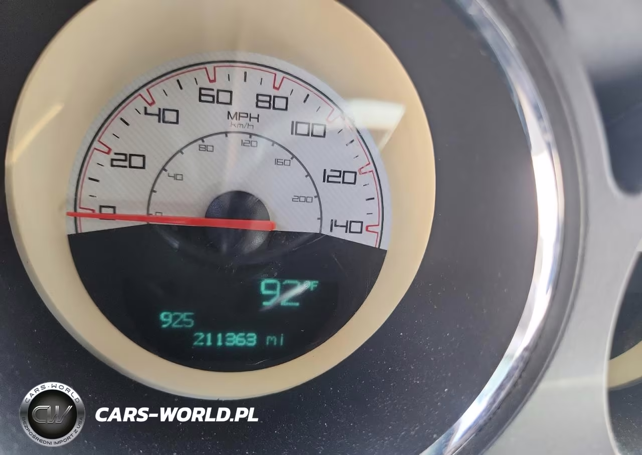 2014 Dodge Challenger Sxt VIN:2C3CDYAGXEH274325 - 9