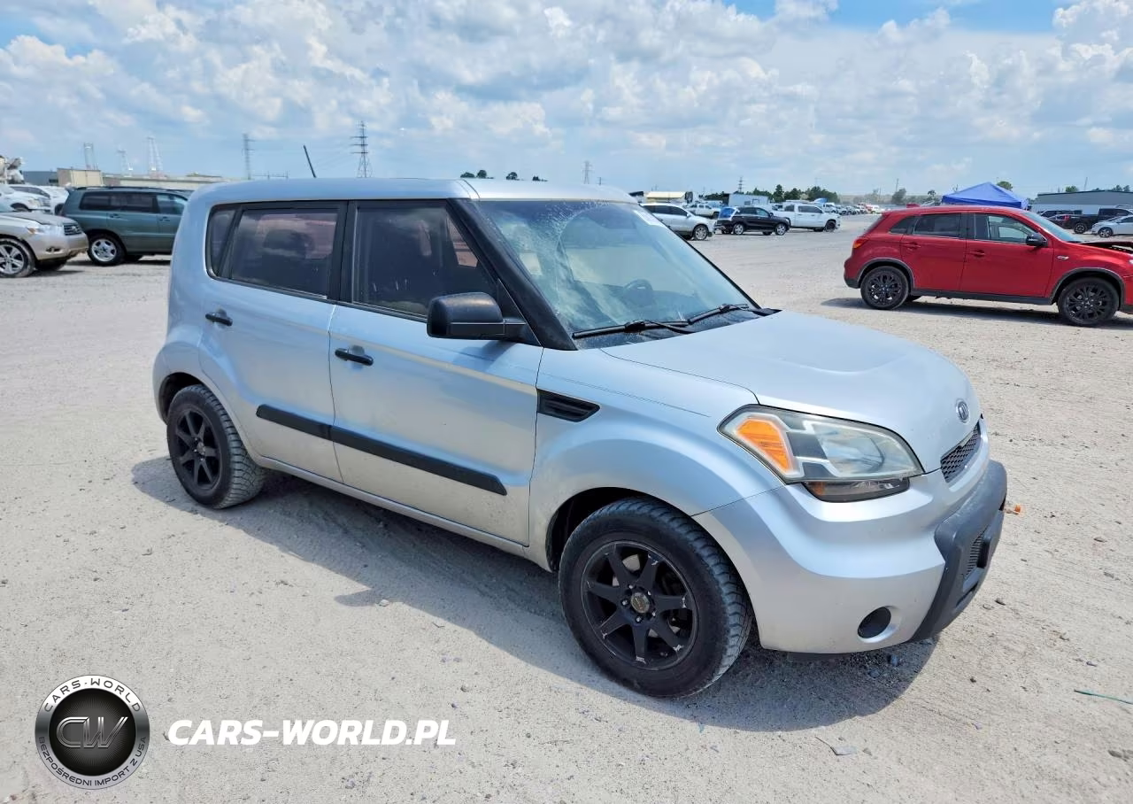 2011 Kia Soul Base VIN:KNDJT2A18B7721580 - 4