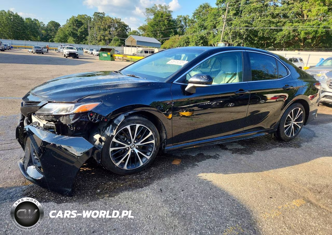 2018 Toyota Camry Se – zdjęcie 1 z 12