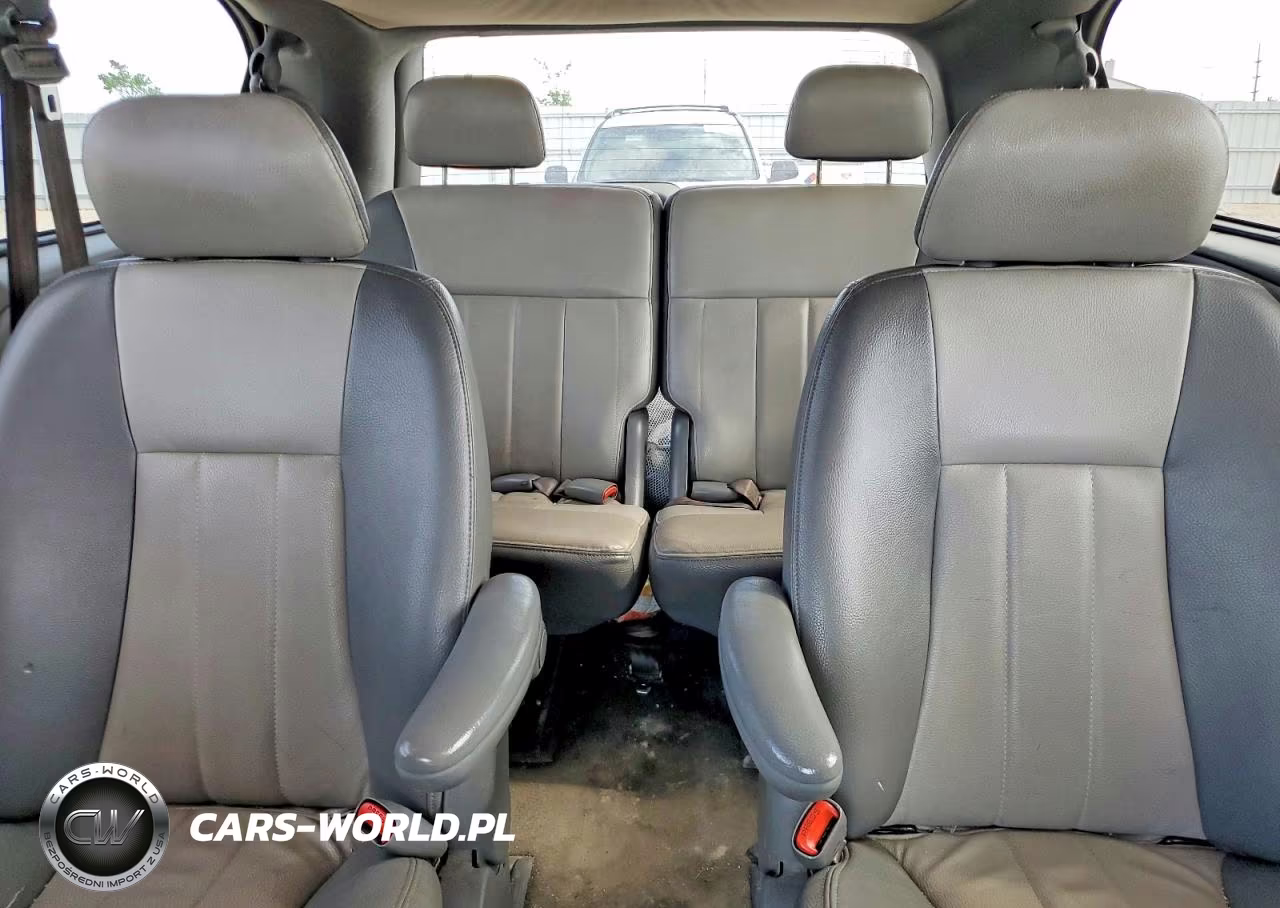 2004 Chrysler Town & Country Touring VIN:2C4GP54L94R518552 - 10