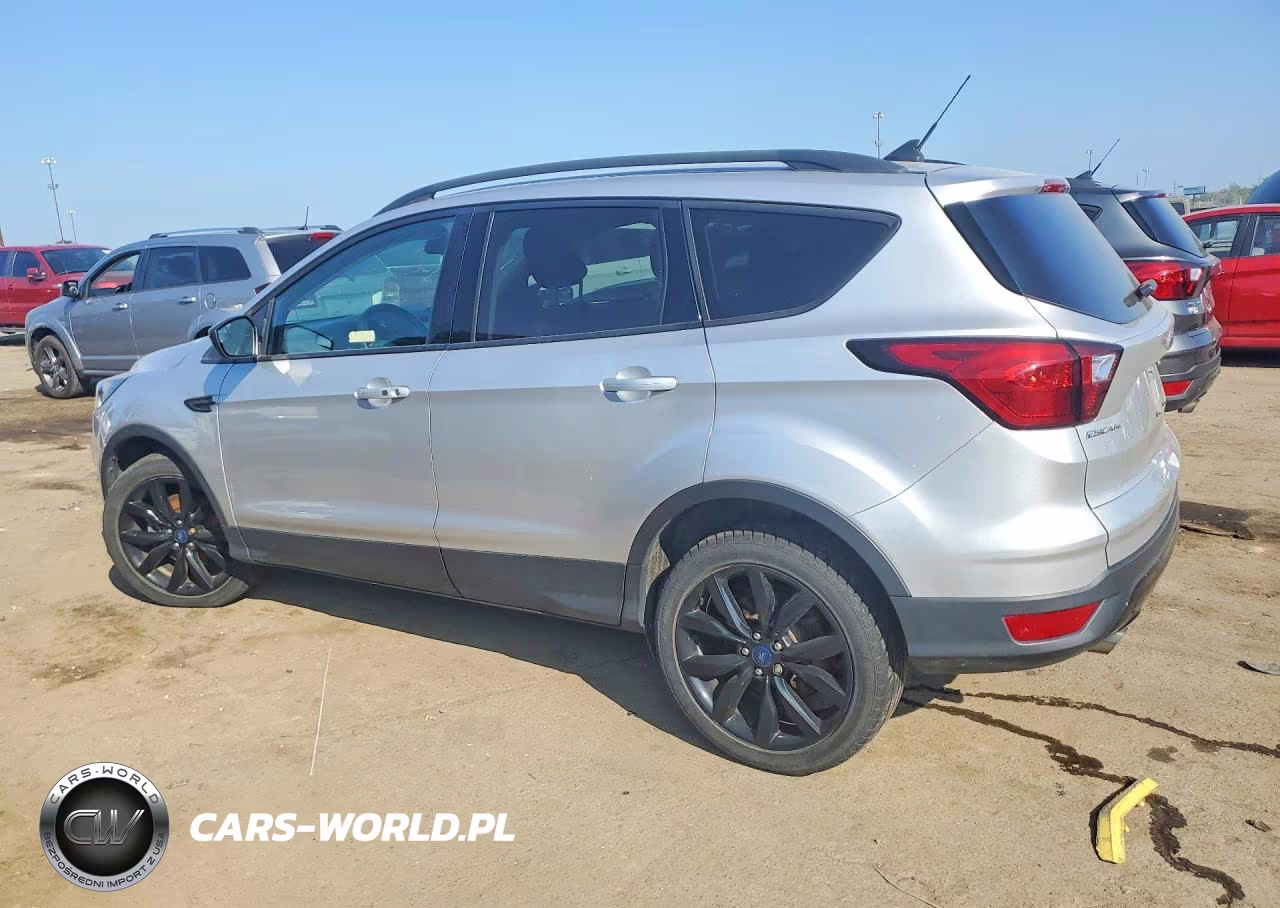 2019 Ford Escape Se VIN:1FMCU9GD6KUA15866 - 2