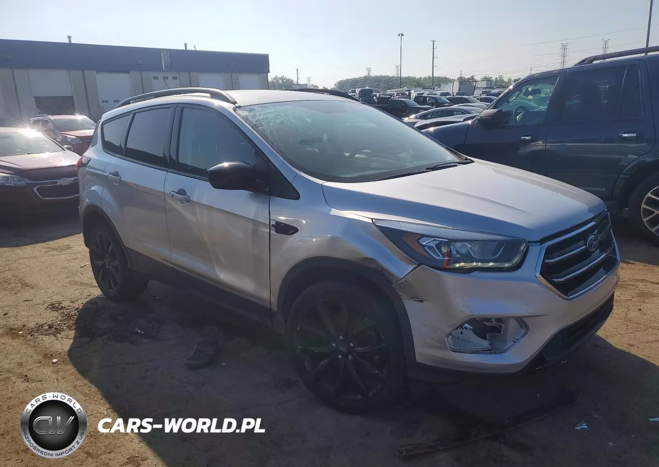 2019 Ford Escape Se VIN:1FMCU9GD6KUA15866 - 4