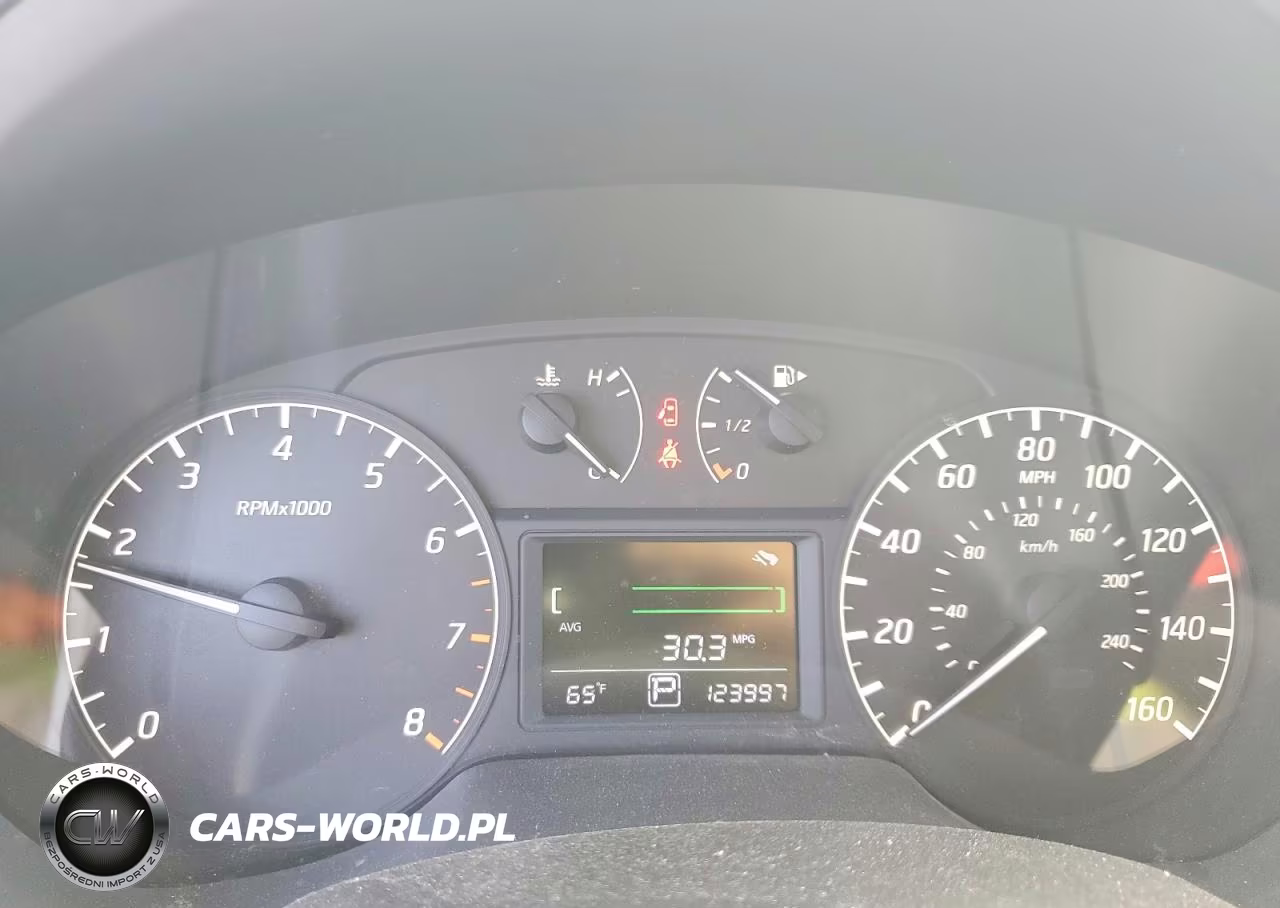 2015 Nissan Sentra S VIN:3N1AB7AP4FY238227 - 9