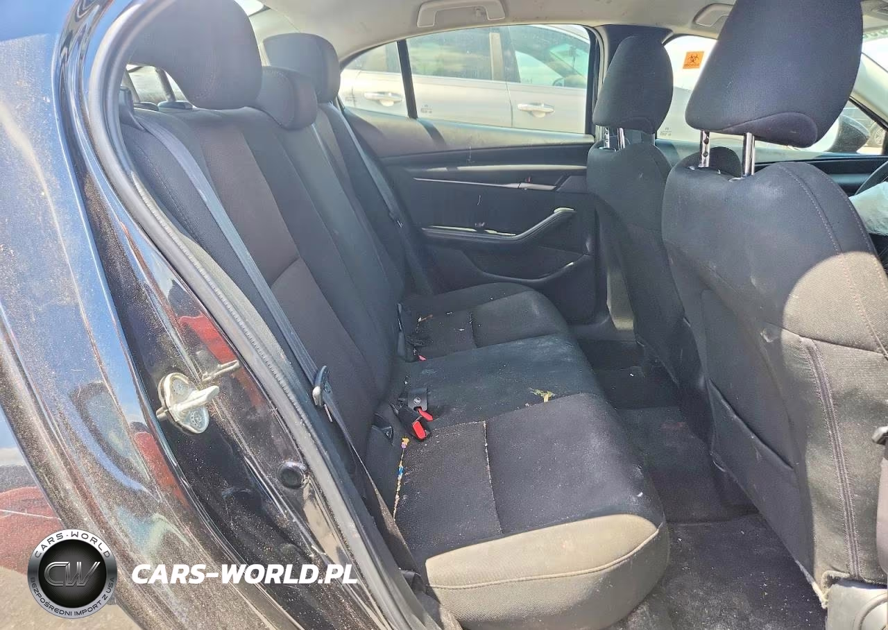 2019 Mazda 3 VIN:3MZBPABL1KM110456 - 10