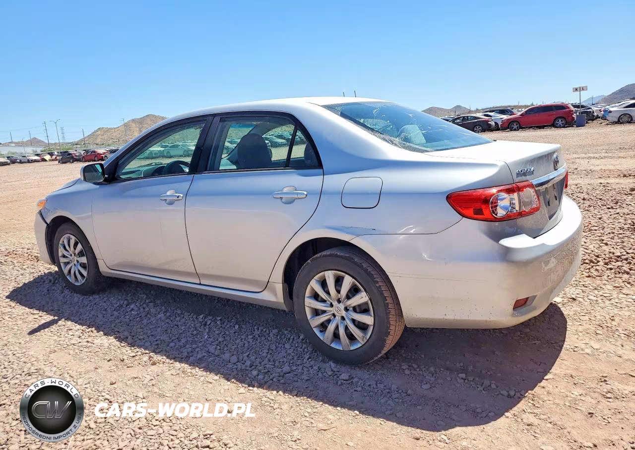 2012 Toyota Corolla Le VIN:2T1BU4EE0CC807332 - 2
