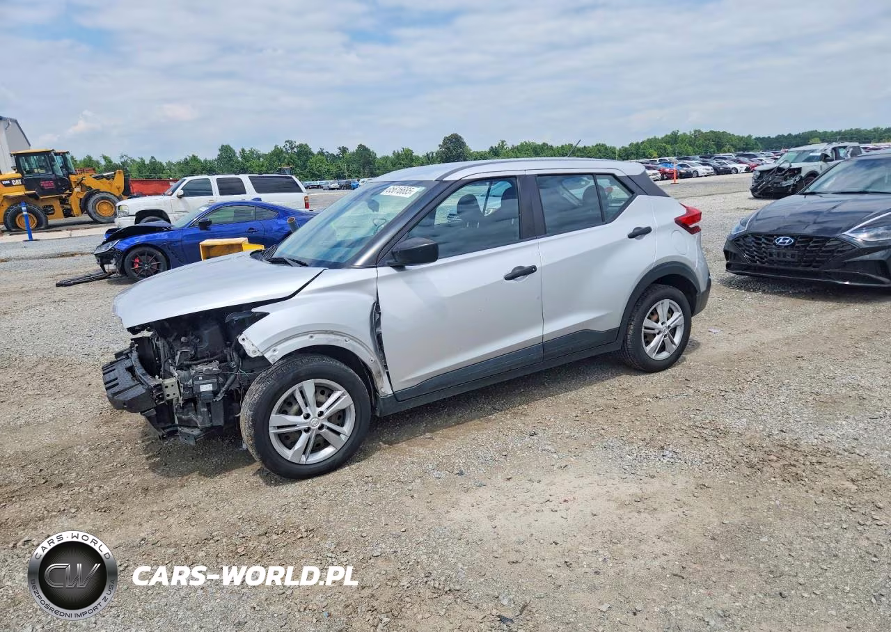 2020 Nissan Kicks S