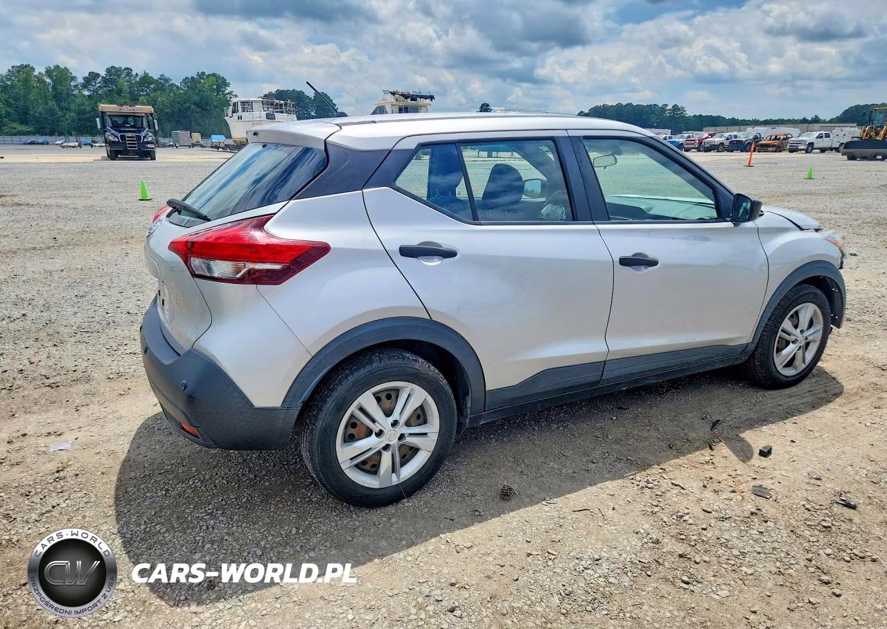 2020 Nissan Kicks S VIN:3N1CP5BV9LL516690 - 3