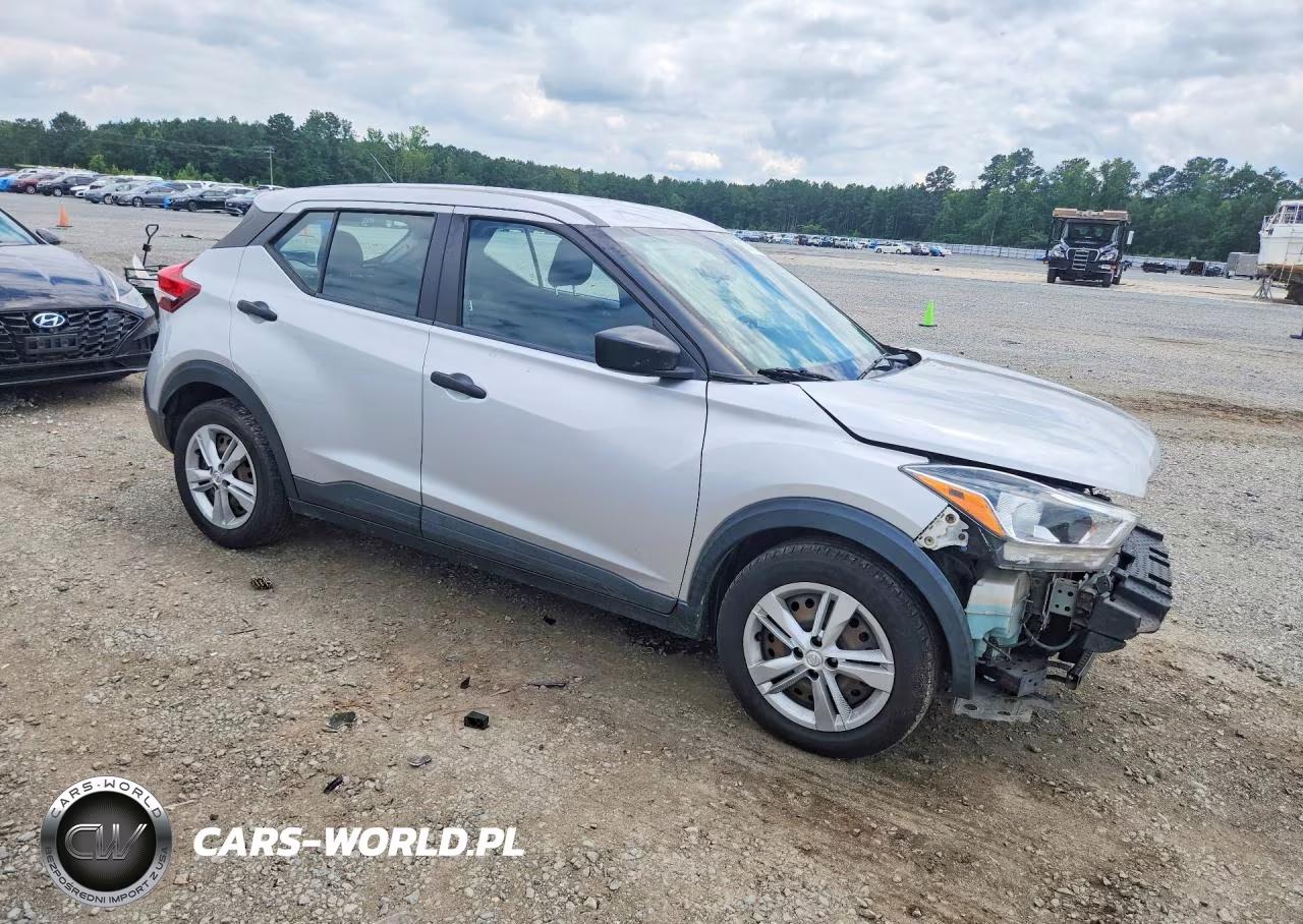 2020 Nissan Kicks S VIN:3N1CP5BV9LL516690 - 4