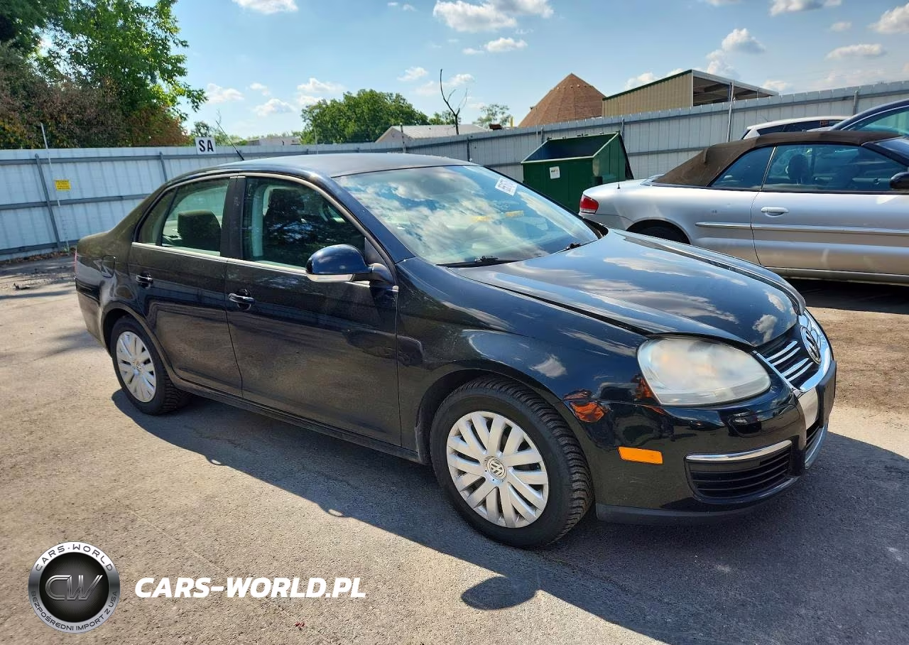 2010 Volkswagen Jetta S VIN:3VWJZ7AJ2AM002306 - 4