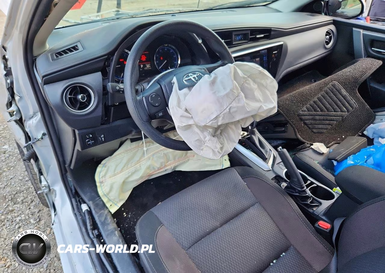 2017 Toyota Corolla Le VIN:2T1BURHE7HC890497 - 8
