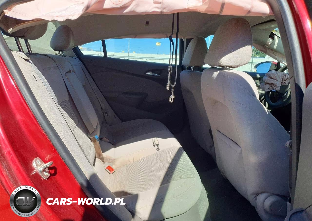 2018 Chevrolet Cruze Lt VIN:1G1BE5SM3J7117385 - 10