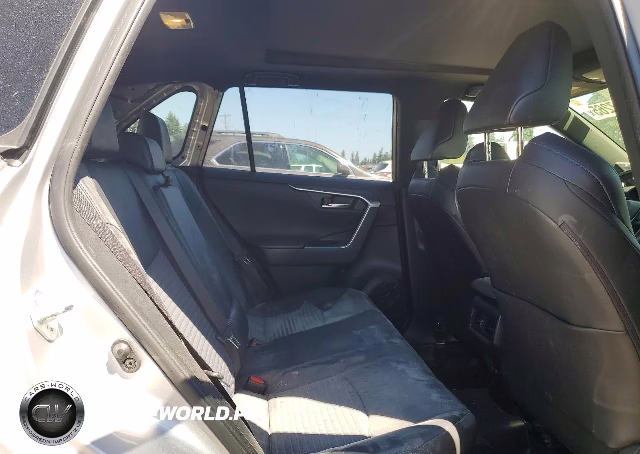 2020 Toyota Rav4 Xse VIN:JTMEWRFV3LD529385 - 11