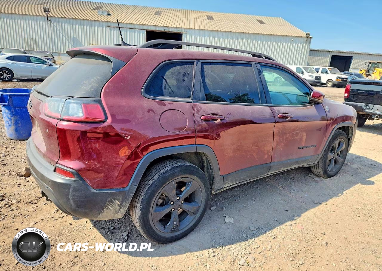 2019 Jeep Cherokee Latitude Plus VIN:1C4PJMLN6KD470796 - 3