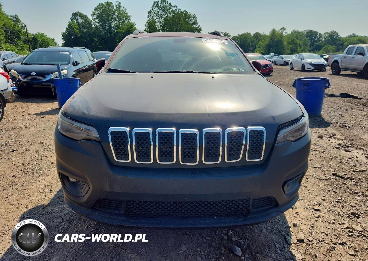 2019 Jeep Cherokee Latitude Plus VIN:1C4PJMLN6KD470796 - 5