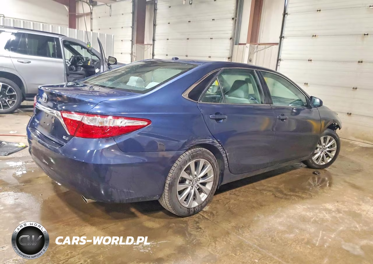 2017 Toyota Camry Xle VIN:4T1BF1FK5HU628254 - 3