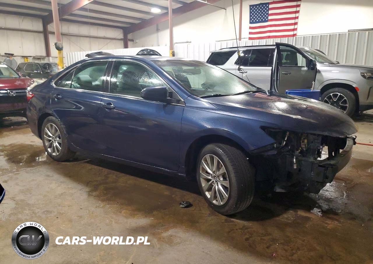 2017 Toyota Camry Xle VIN:4T1BF1FK5HU628254 - 4