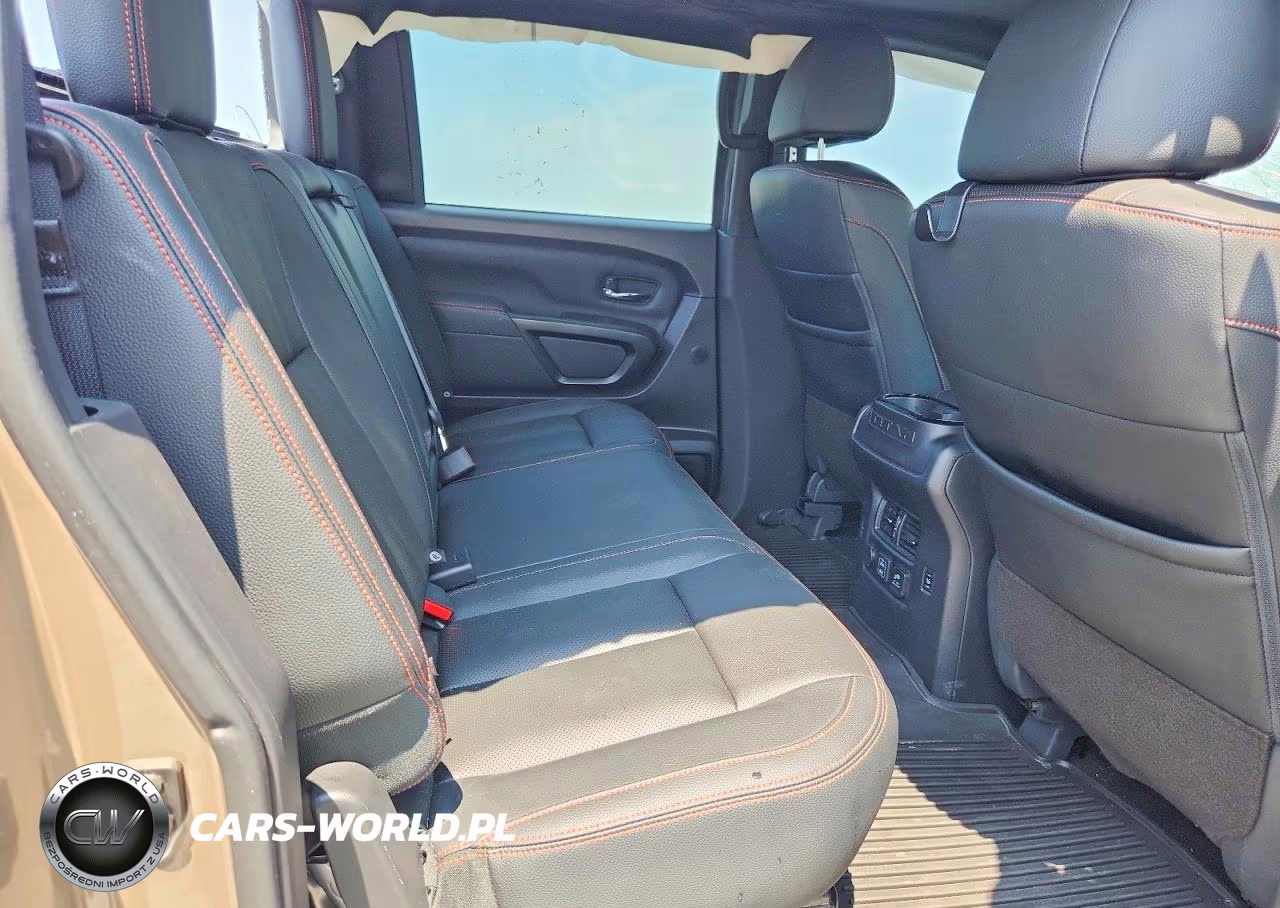 2024 Nissan Titan Pro-4X VIN:1N6AA1ED0RN101474 - 10