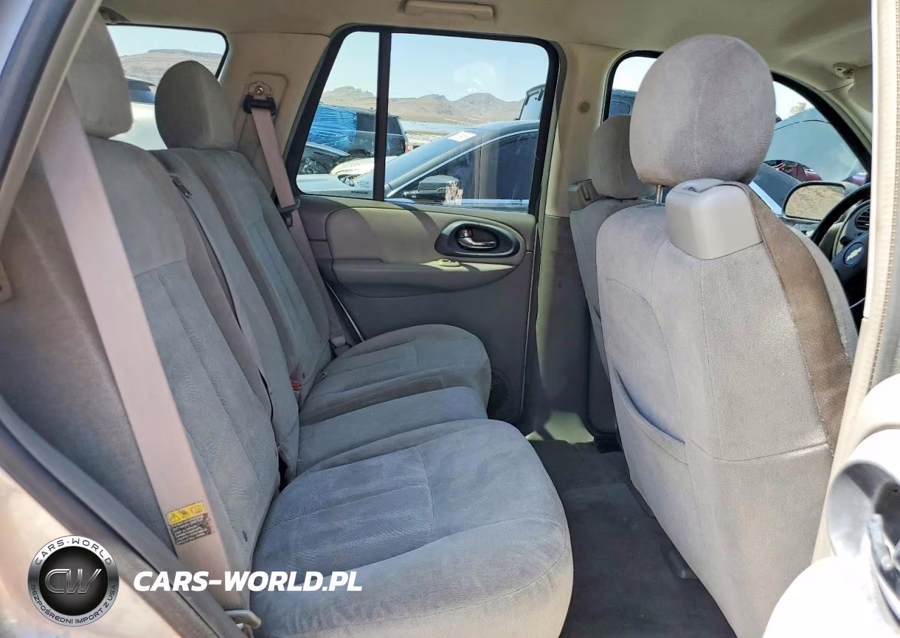2005 Chevrolet Trailblazer Ls VIN:1GNDS13S052105266 - 11