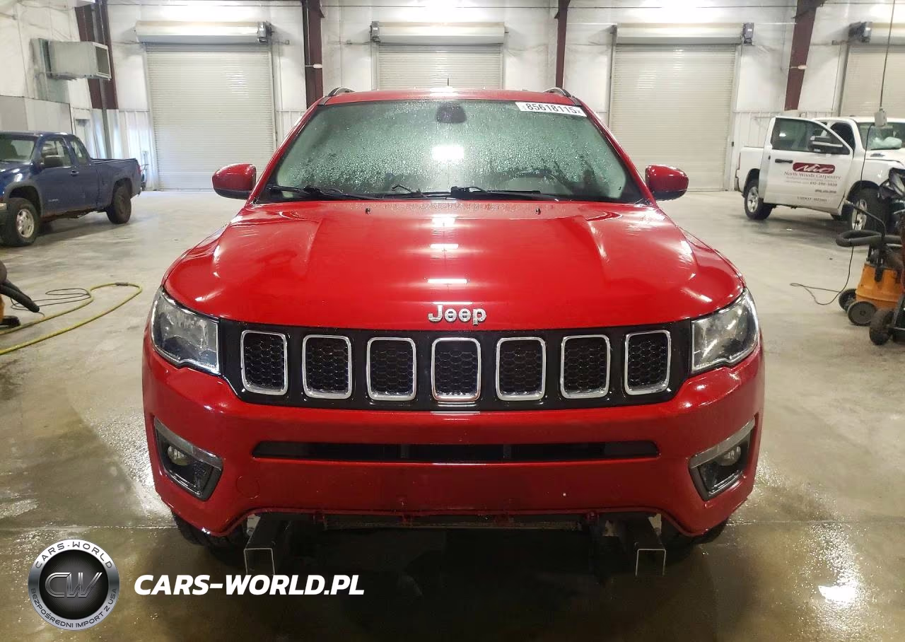 2020 Jeep Compass Latitude VIN:3C4NJDBB1LT256681 - 5