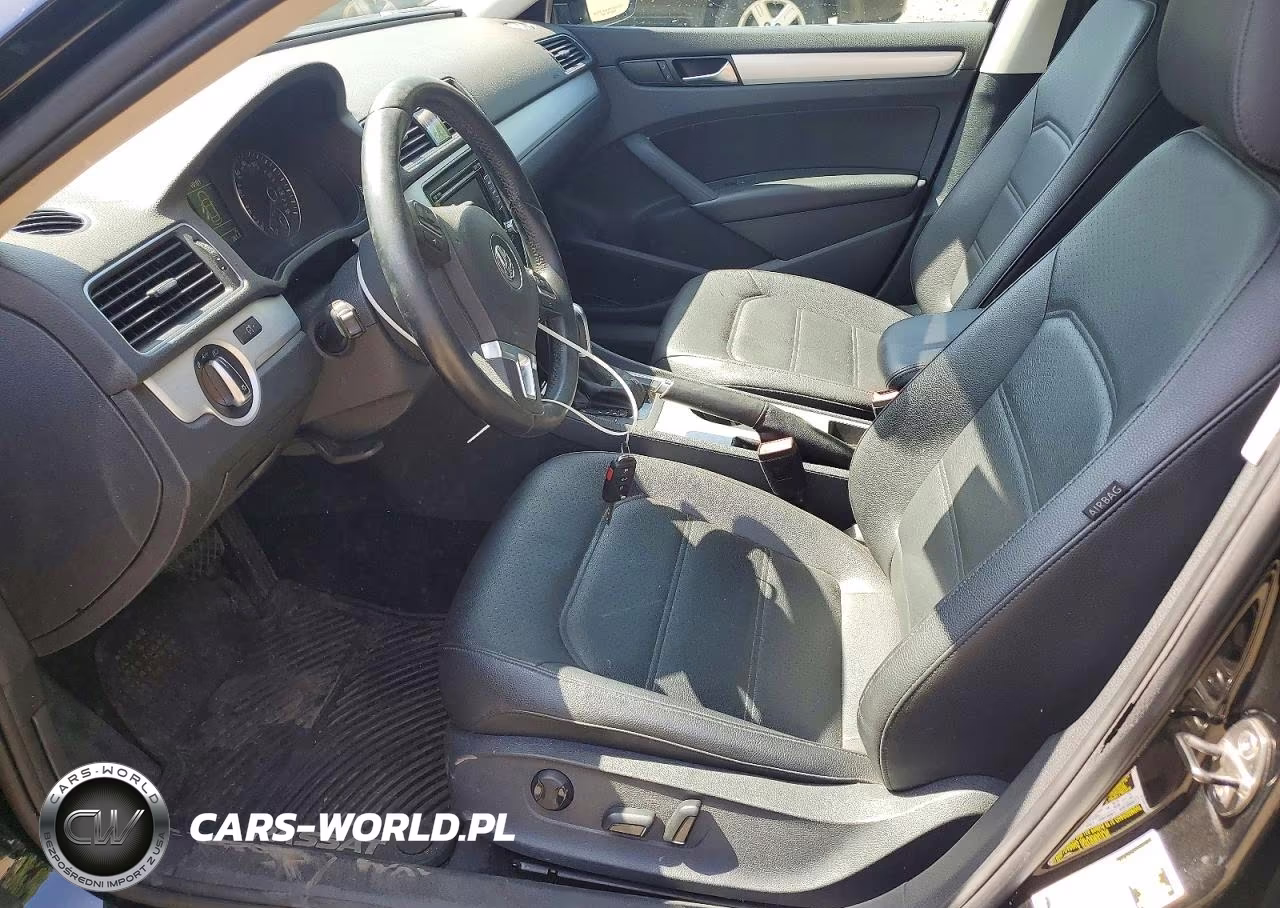 2013 Volkswagen Passat Se VIN:1VWBP7A33DC111133 - 7