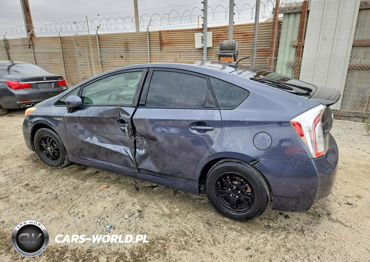 2015 Toyota Prius Three VIN:JTDKN3DU5F1981793 - 2