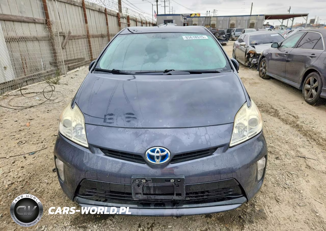 2015 Toyota Prius Three VIN:JTDKN3DU5F1981793 - 5
