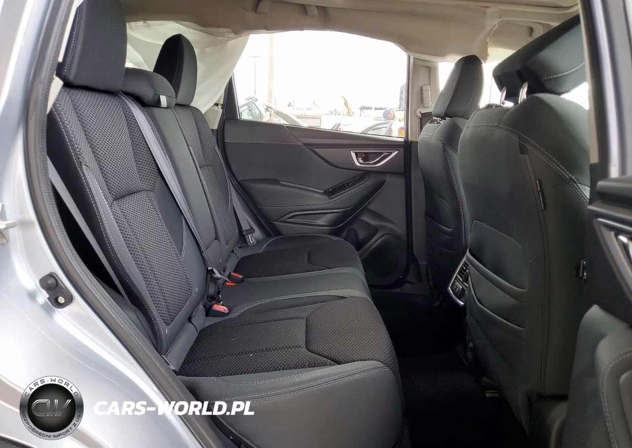 2023 Subaru Forester Premium VIN:JF2SKAEC6PH481798 - 11