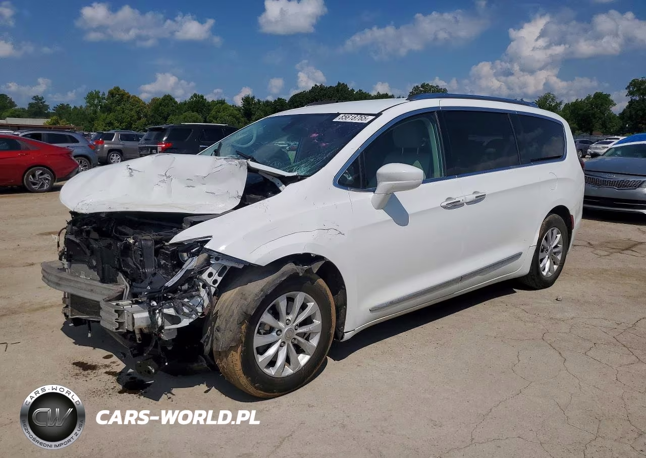 2018 Chrysler Pacifica Touring L