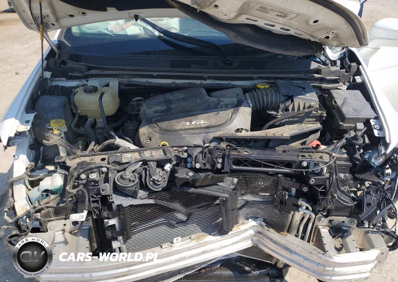 2018 Chrysler Pacifica Touring L VIN:2C4RC1BG7JR172273 - 12
