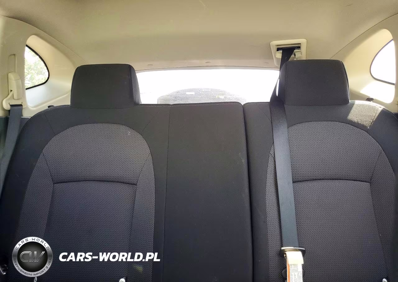 2011 Nissan Rogue S VIN:JN8AS5MV3BW292958 - 10