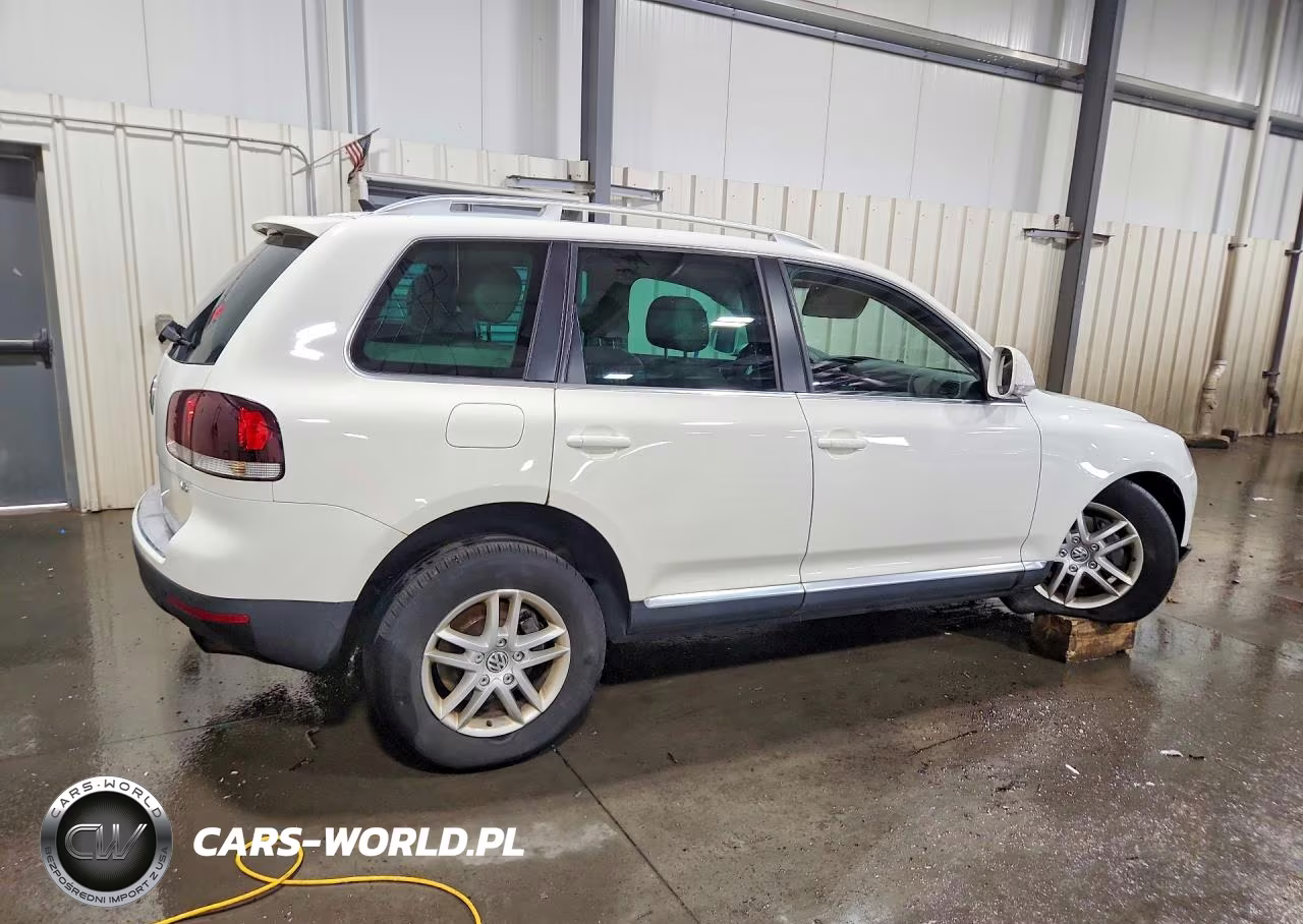 2010 Volkswagen Touareg V6 VIN:WVGBF7A96AD004119 - 3