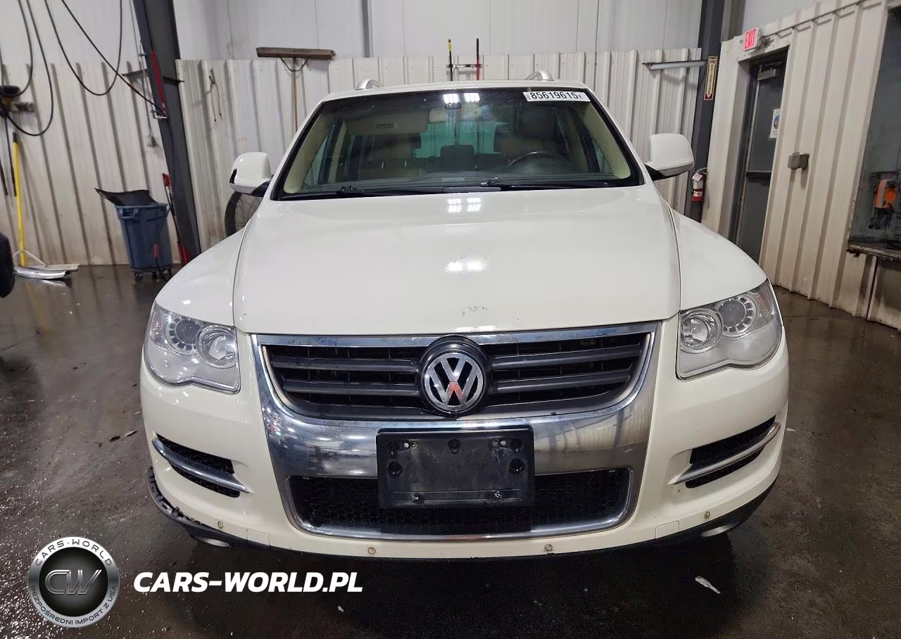 2010 Volkswagen Touareg V6 VIN:WVGBF7A96AD004119 - 5