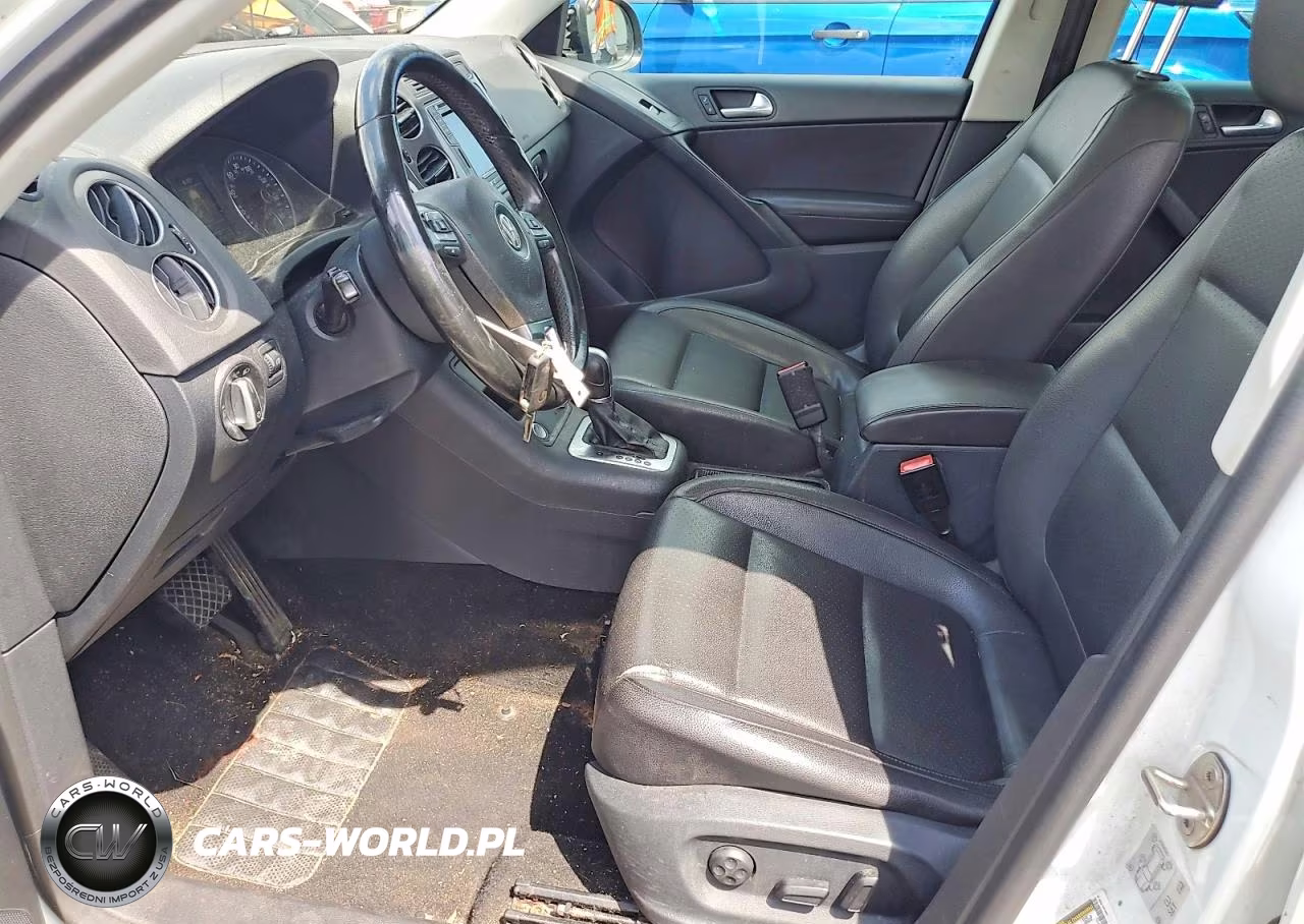 2016 Volkswagen Tiguan S VIN:WVGAV7AX7GW564189 - 7