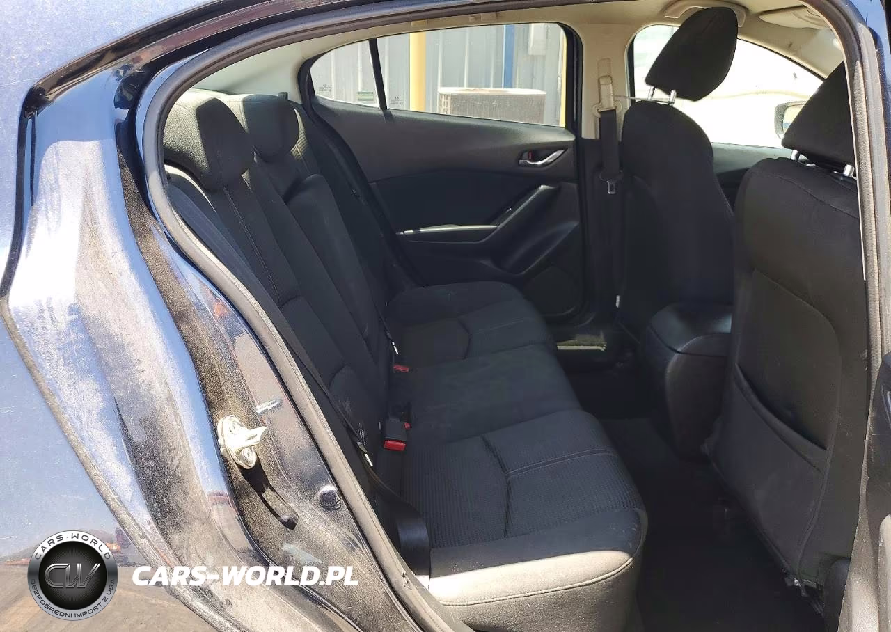 2018 Mazda 3 Sport VIN:3MZBN1U78JM196305 - 10